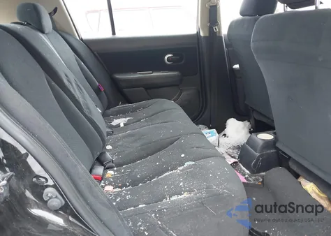 2010 Nissan Versa 1.8S z USA, uszkodzony, nr VIN 3N1BC1CP5AL441631